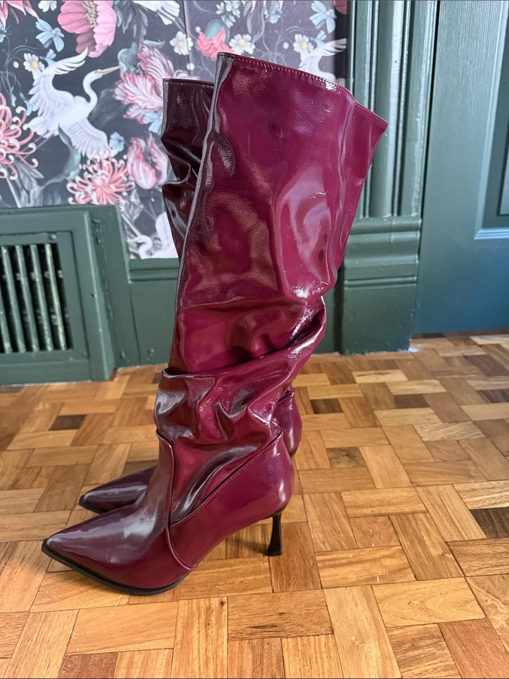 Women's Tall Patent Leather Boots - Burgundy